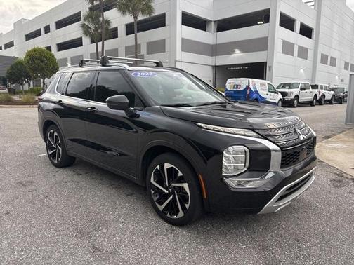 2022 Mitsubishi Outlander SEL