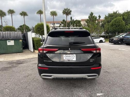 2022 Mitsubishi Outlander SEL