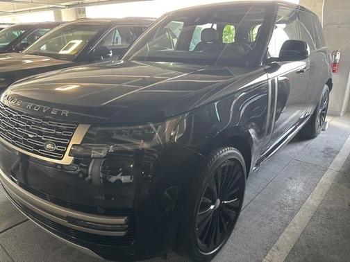 2024 Land Rover Range Rover P530 SE