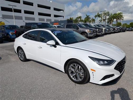 2023 Hyundai SONATA SEL