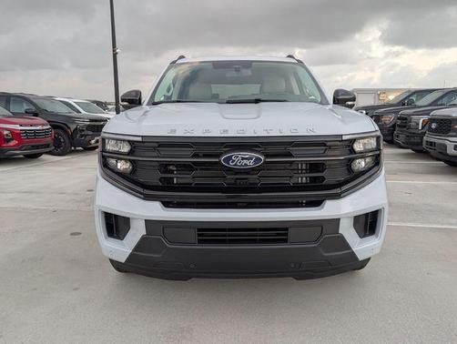 Silver Metallic 2026 Ford Expedition Active