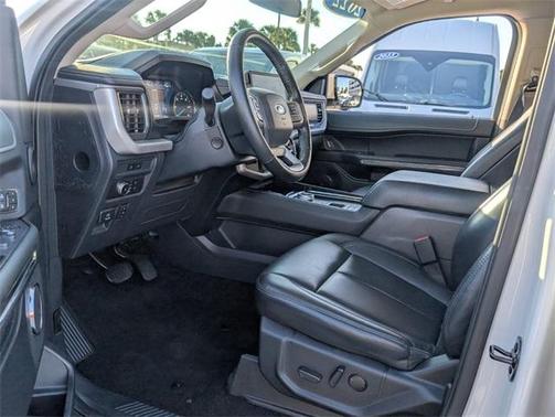 2022 Ford Expedition Max XLT