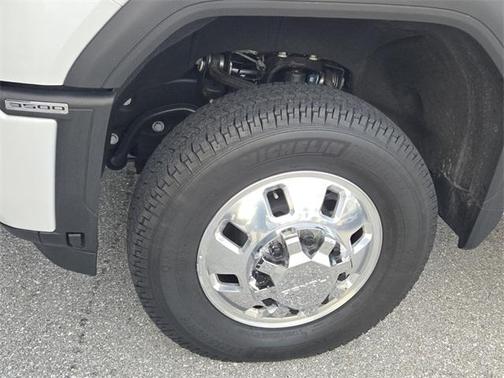 2025 GMC Sierra 3500 Denali