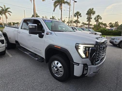 2025 GMC Sierra 3500 Denali