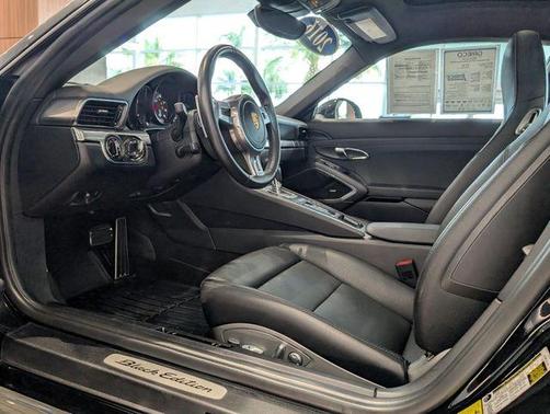 2016 Porsche 911 Black Edition