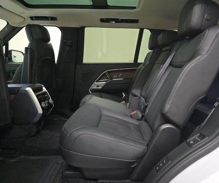 2024 Land Rover Range Rover P400 SE