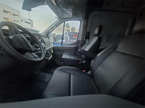 2025 Ford Transit-250 148 WB Medium Roof Cargo