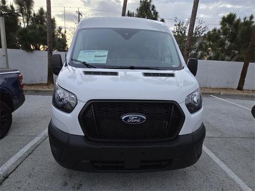 2025 Ford Transit-250 148 WB Medium Roof Cargo
