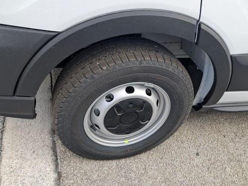 2026 Ford Transit-250 148 WB Medium Roof Cargo