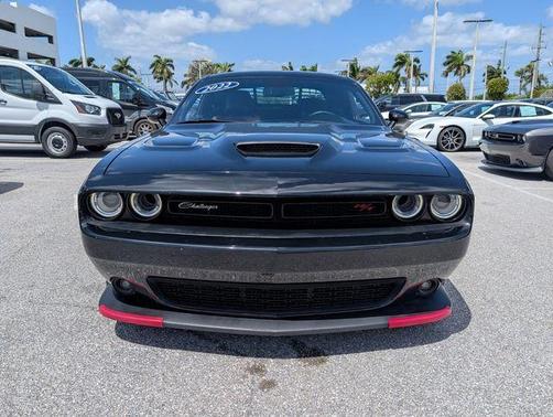 Pitch Black Clearcoat 2022 Dodge Challenger R/T Scat Pack