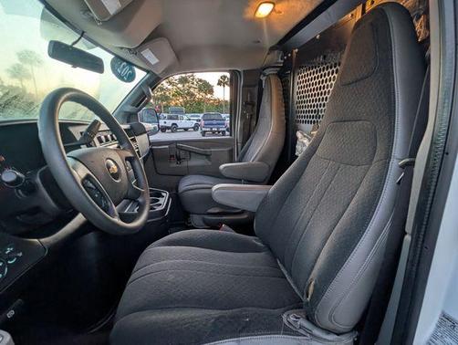 Summit White 2021 Chevrolet Express 2500 Work Van