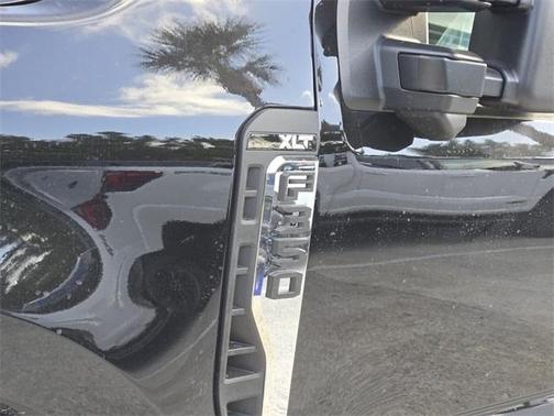 2025 Ford F-350 XLT