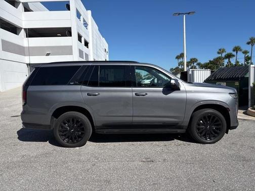 2022 Cadillac Escalade Premium Luxury