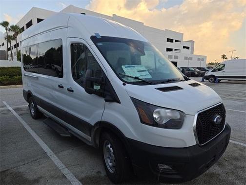2025 Ford Transit-350 XL