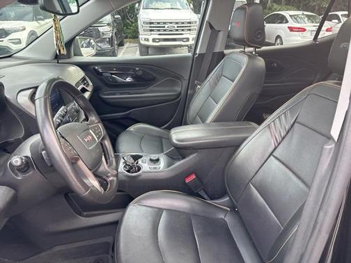 2022 GMC Terrain AT4