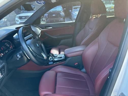2022 BMW X4 xDrive30i