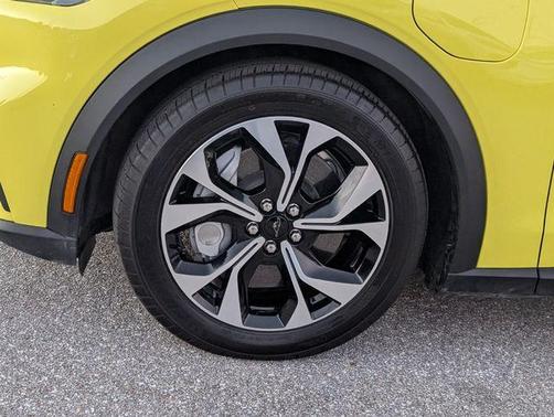 2025 Ford Mustang Mach-E Select