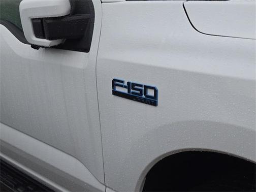 2025 Ford F-150 Lightning LARIAT