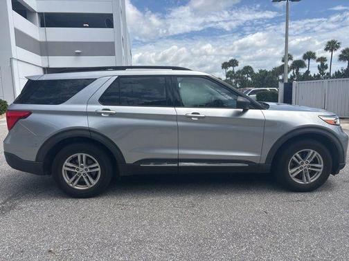 Silver Metallic 2020 Ford Explorer XLT