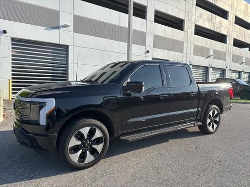 2023 Ford F-150 Lightning Platinum
