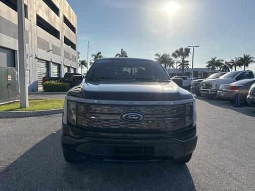 2023 Ford F-150 Lightning Platinum