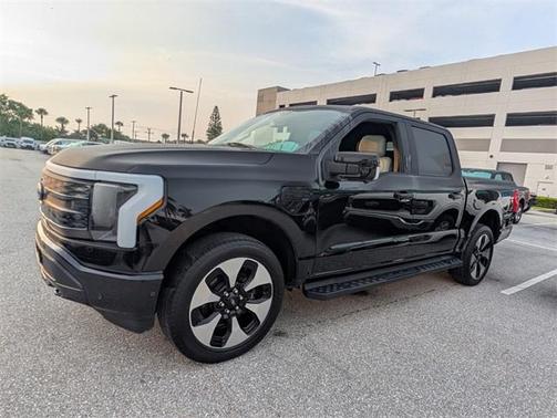 2023 Ford F-150 Lightning Platinum