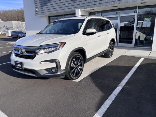 2020 Honda Pilot Touring 8-Passenger