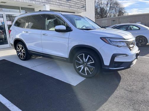 2020 Honda Pilot Touring 8-Passenger