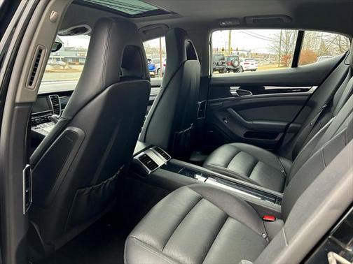 2012 Porsche Panamera 4
