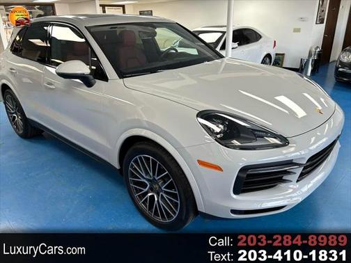 2023 Porsche Cayenne Platinum Edition