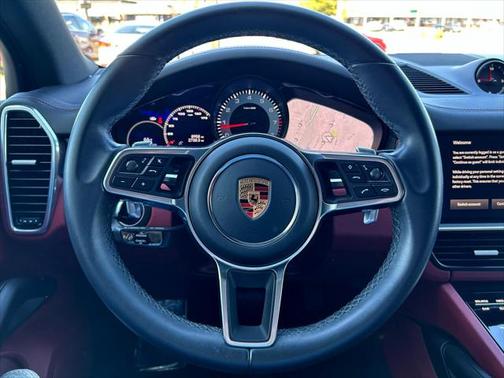 2023 Porsche Cayenne Platinum Edition