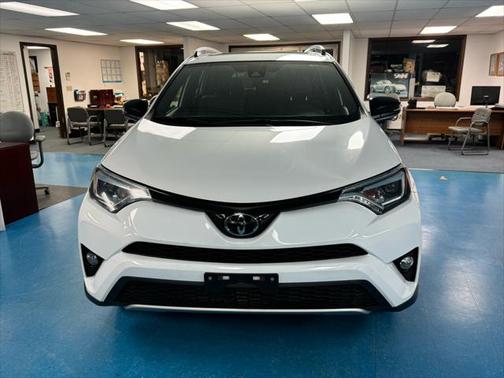 2018 Toyota RAV4 SE