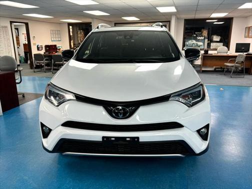 2018 Toyota RAV4 SE