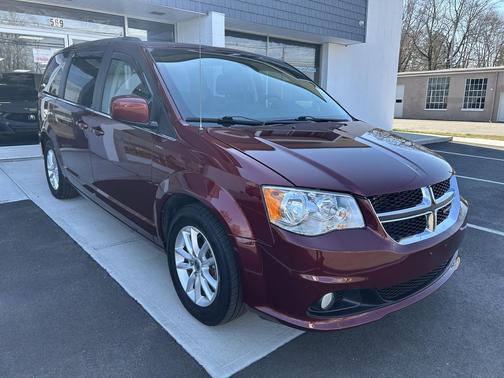 Octane Red Pearlcoat 2019 Dodge Grand Caravan SXT