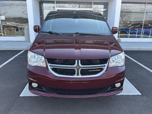 Octane Red Pearlcoat 2019 Dodge Grand Caravan SXT