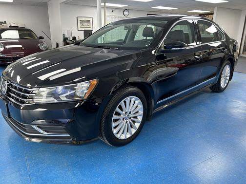 2016 Volkswagen Passat 1.8T SE