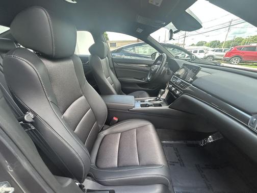 Platinum White Pearl 2020 Honda Accord Sport 1.5T