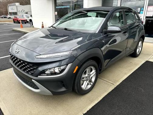 2022 Hyundai KONA SE