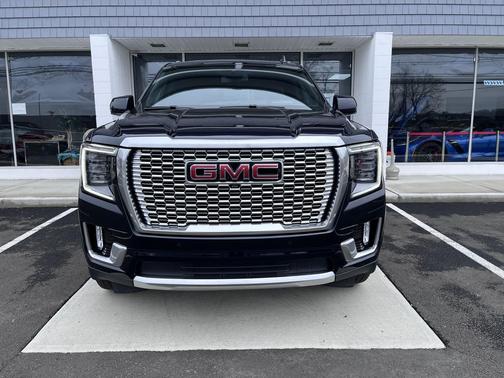 Midnight Blue Metallic 2024 GMC Yukon Denali