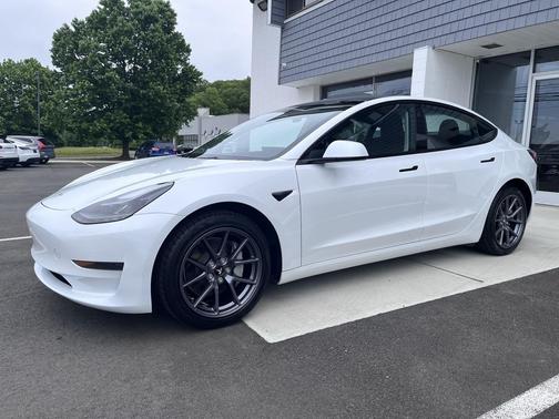 White 2023 Tesla Model 3 Standard Range