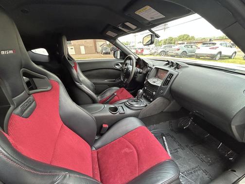 2017 Nissan 370Z Touring