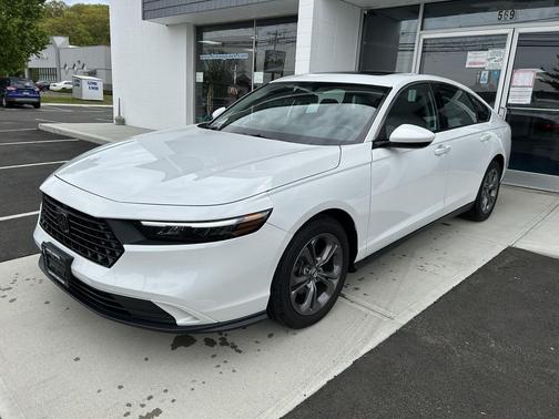 Platinum White Pearl 2024 Honda Accord EX