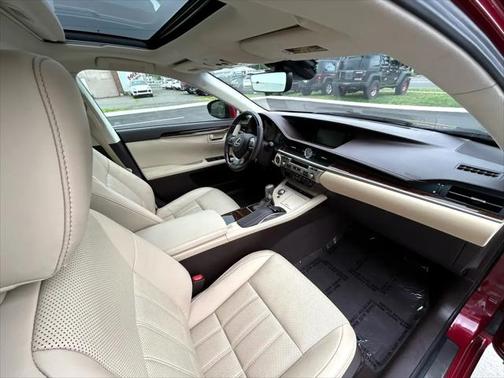 2018 Lexus ES 350 Base