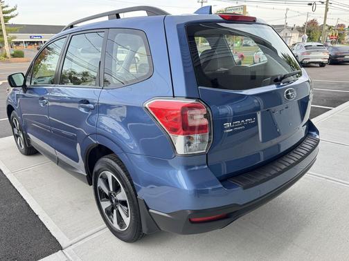 2017 Subaru Forester 2.5i
