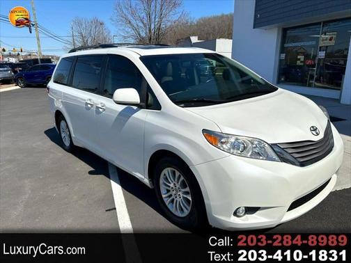 2016 Toyota Sienna XLE