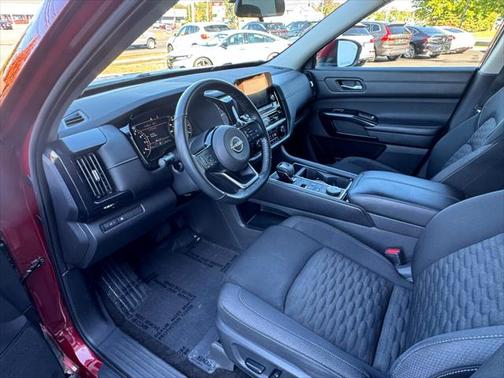 2022 Nissan Pathfinder SV 4WD