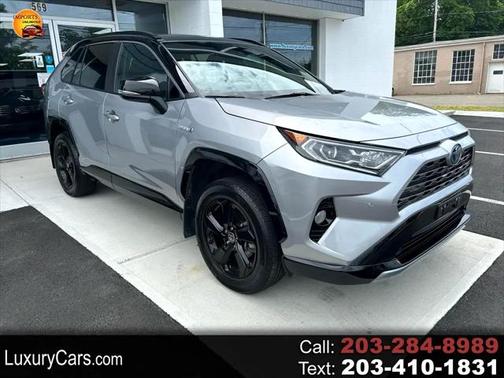 2021 Toyota RAV4 Hybrid SE