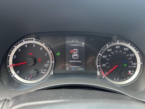 2022 Toyota Highlander L