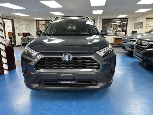 2023 Toyota RAV4 Hybrid XLE