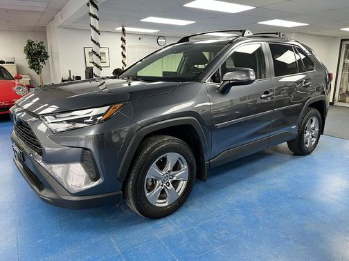 2023 Toyota RAV4 Hybrid XLE